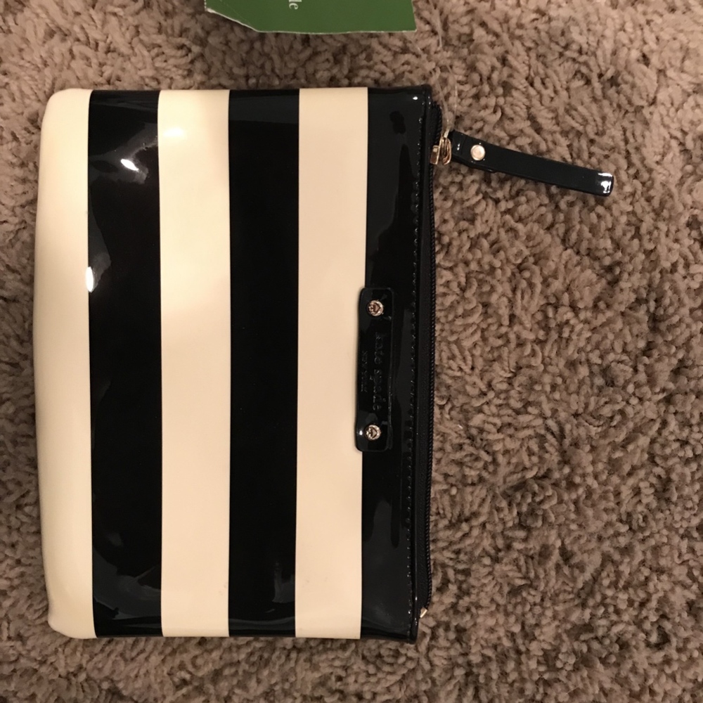Kate Spade Wristlet (Brand New)